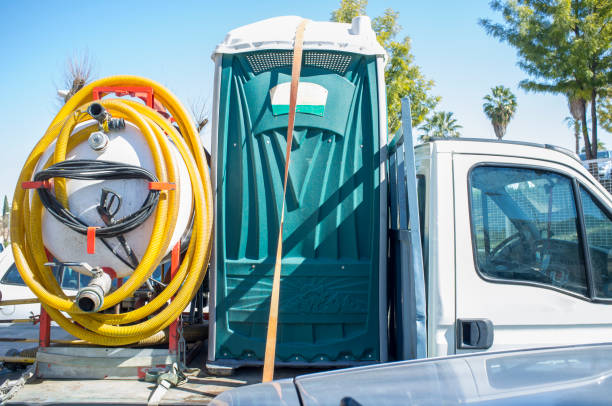 Portable restroom solutions in Mackinaw, IL